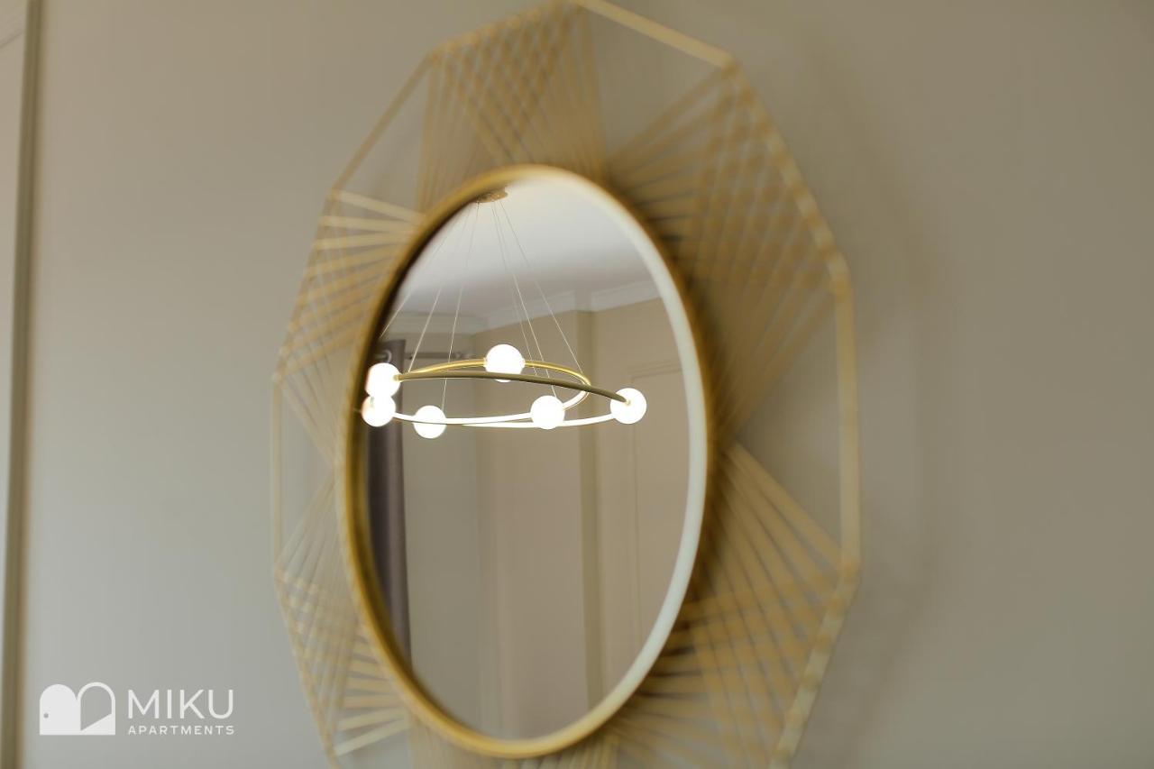 Miku - Luxurious 2bedroom At Olympic Apartamento